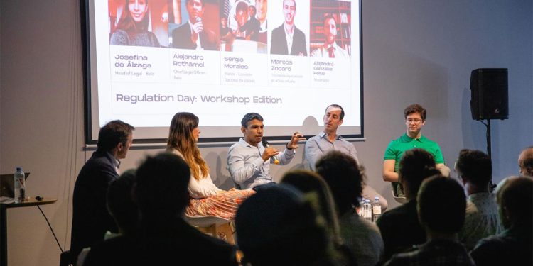 Criptogate: tras ser allanado, un imputado ligado a Karina Milei se puso a disposición del fiscal