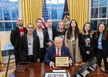 Donald Trump recibió en la Casa Blanca a Iair Horn, el argentino liberado por Hamás