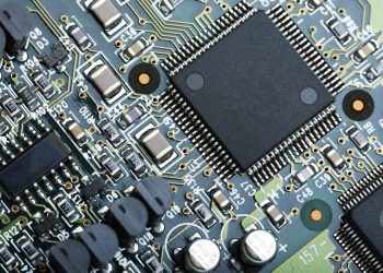 EEUU impone restricciones a exportaciones de semiconductores: China e Irán, en la mira