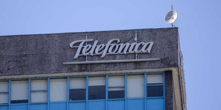 El Gobierno suspendió la compra de Telefónica por parte de Telecom