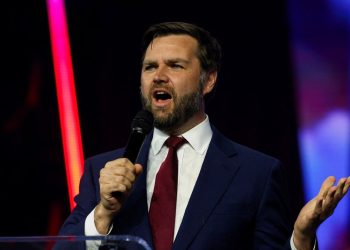 El vicepresidente de EEUU llegó a Groenlandia tras las amenazas de Trump sobre la isla