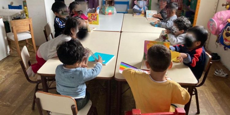 Es inminente el cierre de otros dos jardines de infantes porteños y las familias de los alumnos resisten