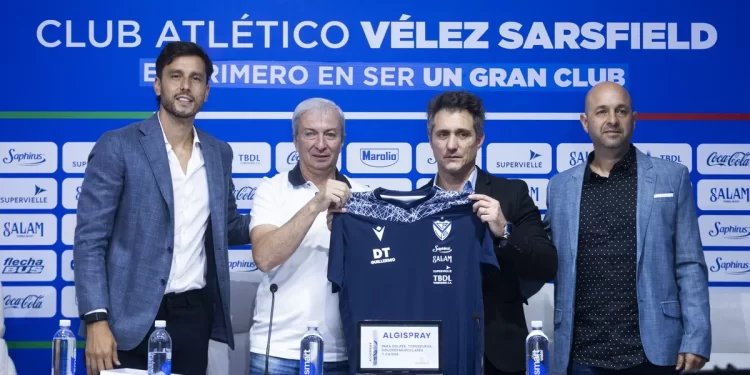 Guillermo Barros Schelotto llegó a Vélez: el recuerdo de Bianchi y el desafío que tiene por delante