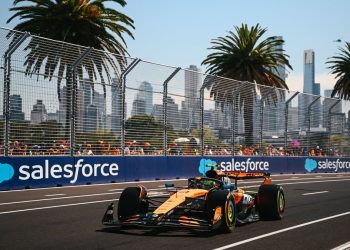 La Fórmula 1 arrancó los motores y Norris lideró la primera práctica