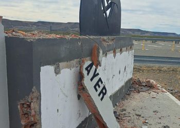 La gestión libertaria destruyó un monumento a Osvaldo Bayer