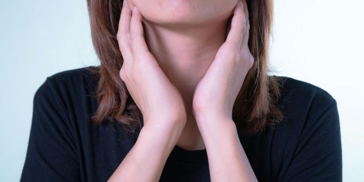 La Inteligencia Artificial reveló los mejores remedios caseros para aliviar el dolor de garganta