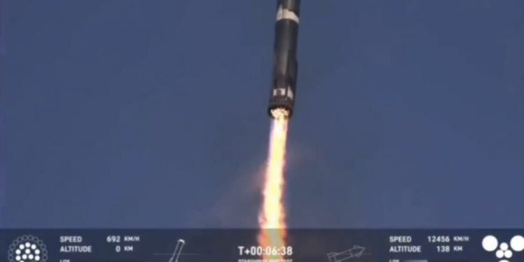 La nave Starship de SpaceX se incendió y explotó en pleno vuelo