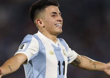 La noche de Thiago Almada: un golazo histórico para que la Selección ya se sienta en el Mundial