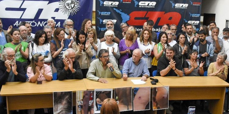 Las CTA repudiaron la represión a jubilados, convocaron a una nueva marcha y pidieron la renuncia de Patricia Bullrich