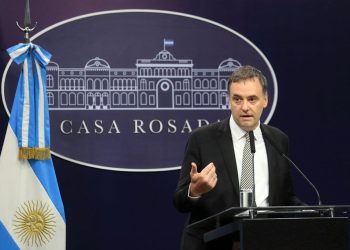 Milei aseguró que tras el acuerdo con el FMI no va a devaluar: «lo que faltan son pesos, no dólares»