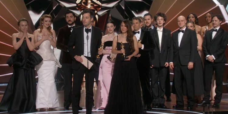 Oscar 2025: Anora dio la sorpresa y se quedó con el premio a mejor película