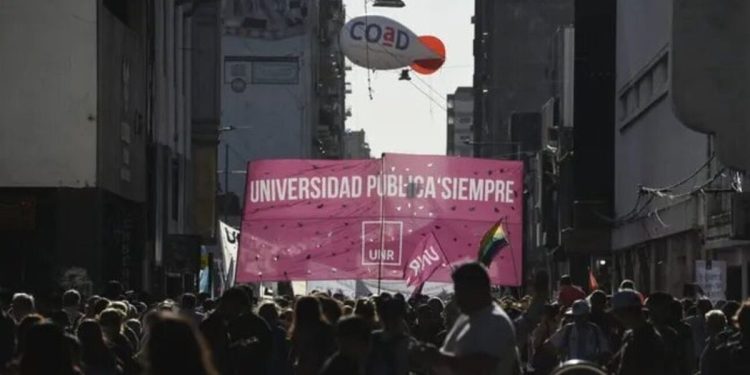 Paro en universidades: cuándo es y cuál es el reclamo de los profesores