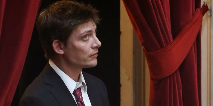 Pauta camuflada: a través de YPF, Nación gastó $ 97 mil millones en medios durante 2024