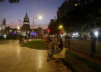 Sábado en soledad: Milei abrió las sesiones sin el apoyo de sus seguidores