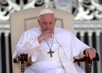 Salud del papa Francisco: sigue estable sin ventilación mecánica, pero con pronóstico reservado