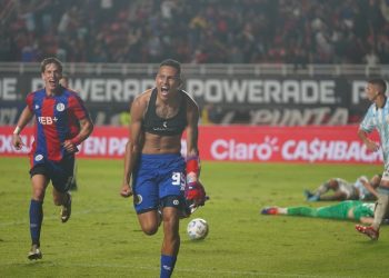 San Lorenzo le arrebató el triunfo a Racing en el final