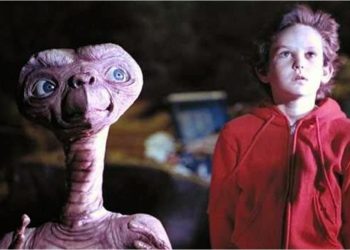 Subastan el muñeco original de la película “E.T., el extraterrestre”
