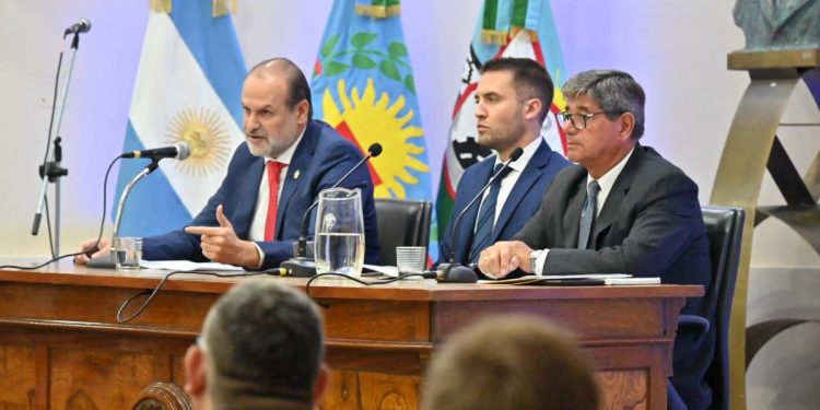 Temporal en Bahía Blanca: el intendente de Bahía Blanca confirmó que hay 15 muertos por el temporal y decretó 72 horas de duelo