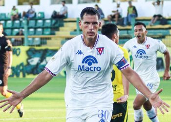 Tigre lo dio vuelta en el sur y se trepó a la cima de su zona