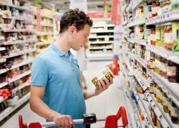 El costo de la devaluación para el pueblo: tras un desplome del consumo, hay aumentos de 10% en las listas de precios