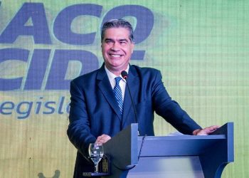 Capitanich se plantó en el debate: “Zdero y Milei lo único que ofrecen son más aumentos en la luz y salarios bajos”