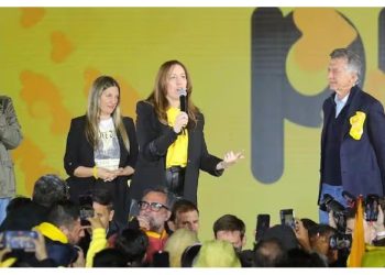 CABA: el PRO recorrió los barrios porteños luego del acto en el Planetario