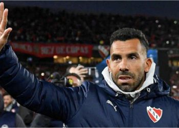 Carlos Tevez, de las ganas de ser DT de Boca al rechazo por la presidencia