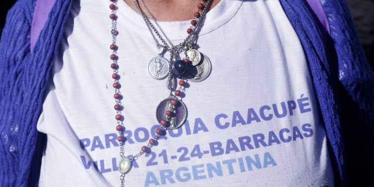 Cómo es la «Caravana por Francisco» que recorre las calles de Buenos Aires