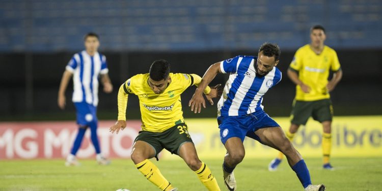 Defensa y Justicia arrancó en la Sudamericana con un empate en Uruguay