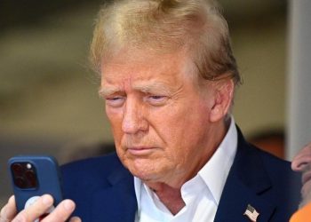 Duro golpe para Donald Trump: en su vuelta, su popularidad es más baja que la de cualquier otro presidente