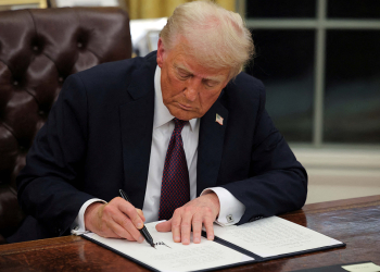 EEUU: Donald Trump anunció que fijará aranceles de 25% para cada uno de los vehículos fabricados en el extranjero