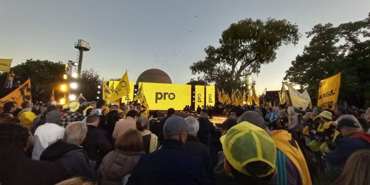 El PRO lanza la campaña en Ciudad con un acto junto a los candidatos y la militancia