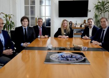 En el Gobierno fantasean con una alianza con el PRO, pero sin Macri