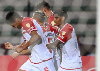 Estudiantes puso primera en la Libertadores con un cómodo triunfo