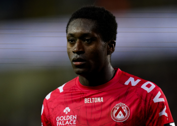 Fue verdugo de algunos equipos argentinos, prometía ser una estrella cuando lo compró el Manchester City y terminó jugando en el ascenso de España: qué fue de Marlos Moreno