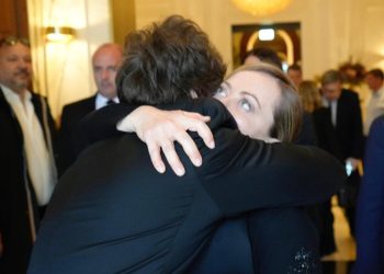 Javier Milei y Georgia Meloni comparten un almuerzo tras el funeral del papa Francisco