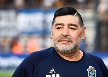 Juicio por la muerte de Maradona: este martes declararán dos médicos que se opusieron a la internación domiciliaria