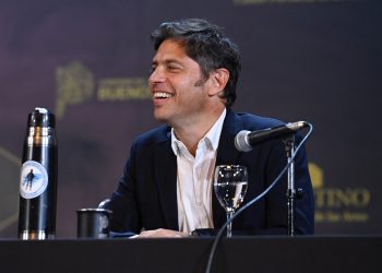 Kicillof defendió el desdoblamiento de las elecciones en la Provincia y pidió una discusión interna «sin agresiones»