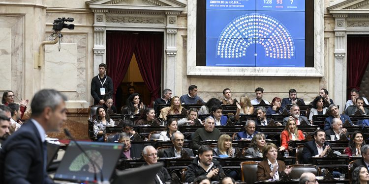 La Cámara de Diputados interpela a Guillermo Francos por la criptoestafa de Milei