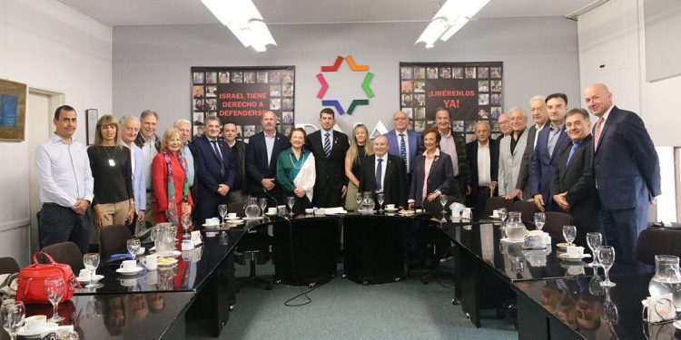 La DAIA reconoció a dirigentes y juristas por su rol clave en la sanción de la Ley de Juicio en Ausencia