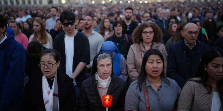 La despedida al papa Francisco, EN VIVO: El viernes por la noche se cerrará el féretro del Sumo Pontífice, tras el último adiós de los fieles