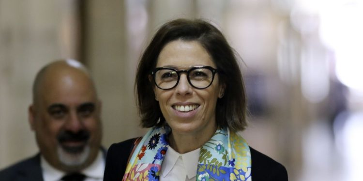 Laura Alonso cruzó a Manuel Adorni tras las críticas al PRO: “Sonás bastante soberbio”