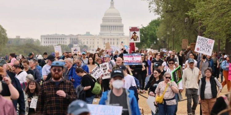 Marchas en decenas de ciudades de Estados Unidos en protesta a los aranceles impuestos por Donald Trump