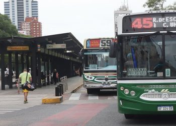 Puñalada de la UTA al paro general de la CGT: habrá colectivos este jueves