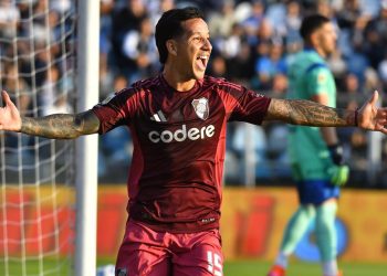 River se sacó dudas de encima, goleó y selló su pase a octavos