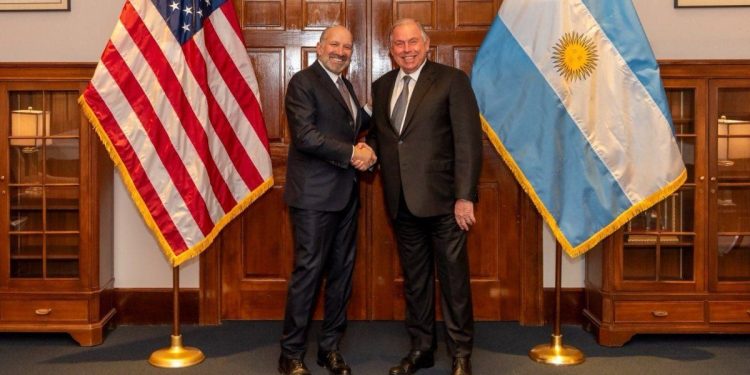 Tras la suba de aranceles de Donald Trump, el canciller Gerardo Werthein se reunió con el representante comercial de EEUU