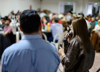 Magda Ayala junto a trabajadores: “Para Primero Chaco, gobernar es crear trabajo”