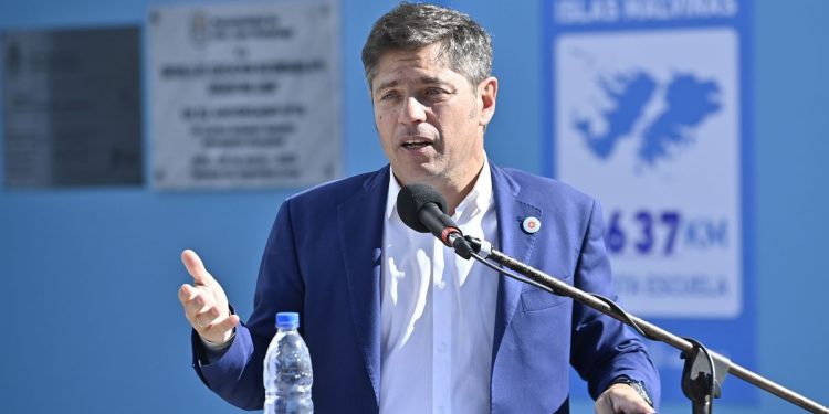 Axel Kicillof aseguró que trabajará para ser un “escudo contra el programa económico” de Milei