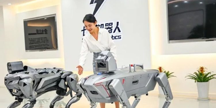 Como en Black Mirror: China presentó robots cuadrúpedos a prueba de explosiones