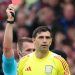 Dibu Martínez, expulsión con aroma a despedida del Aston Villa en la última fecha de la Premier League